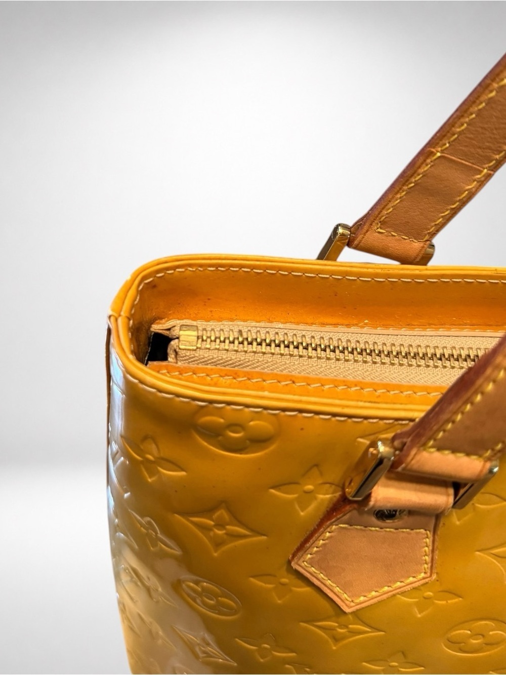 Louis Vuitton Authentic Yellow Patent Vernis Monogram Tote Purse Dust Bag - Picture 6 of 16